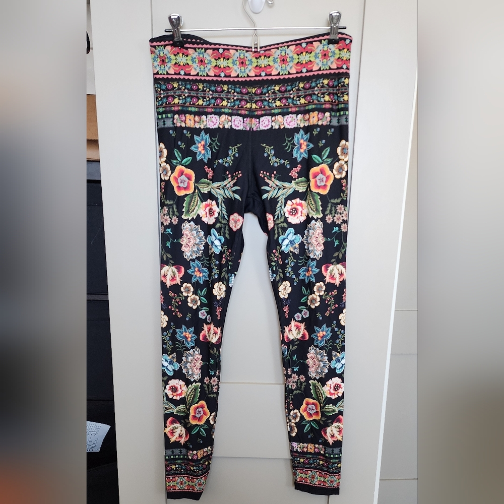 Johnny Was XL floral leggings 🌼